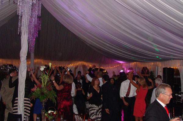 twin-oaks-house-weddings-reception-my-djs-dancing