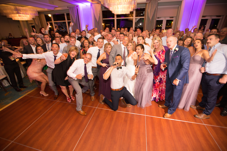 wedding dj crowd