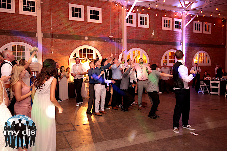 garter-toss-san-diego