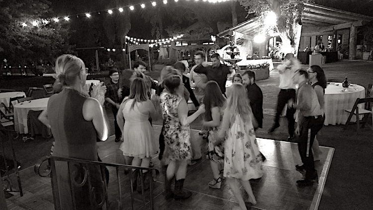 wedding-dancers