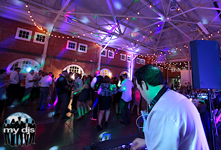 wedding-dance-floor-dj