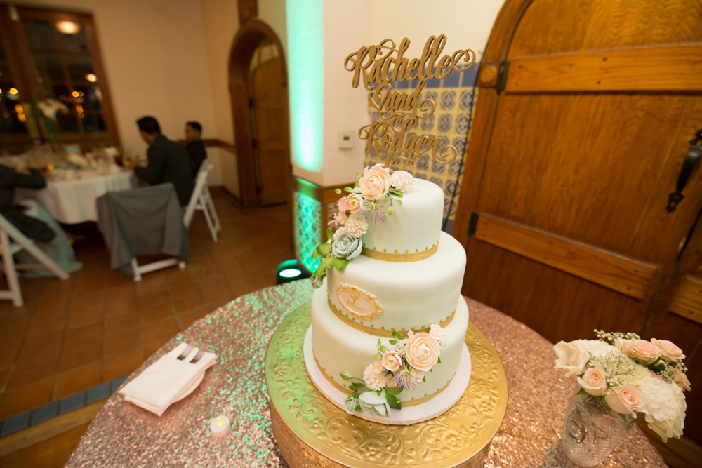 Cake Lighting