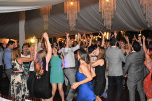 my djs full dance floor
