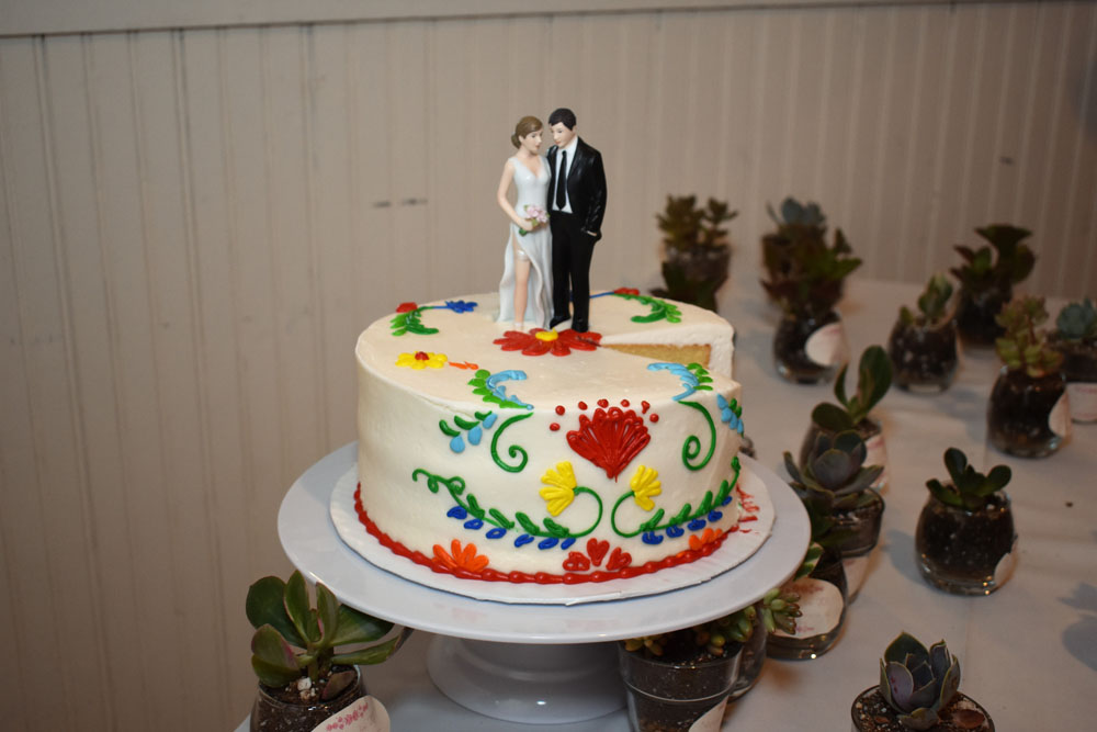 my djs wedding cake