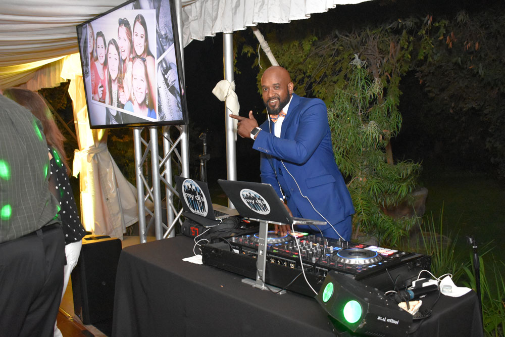 my djs events wedding av set up