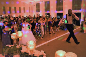 my djs dancing dj 2