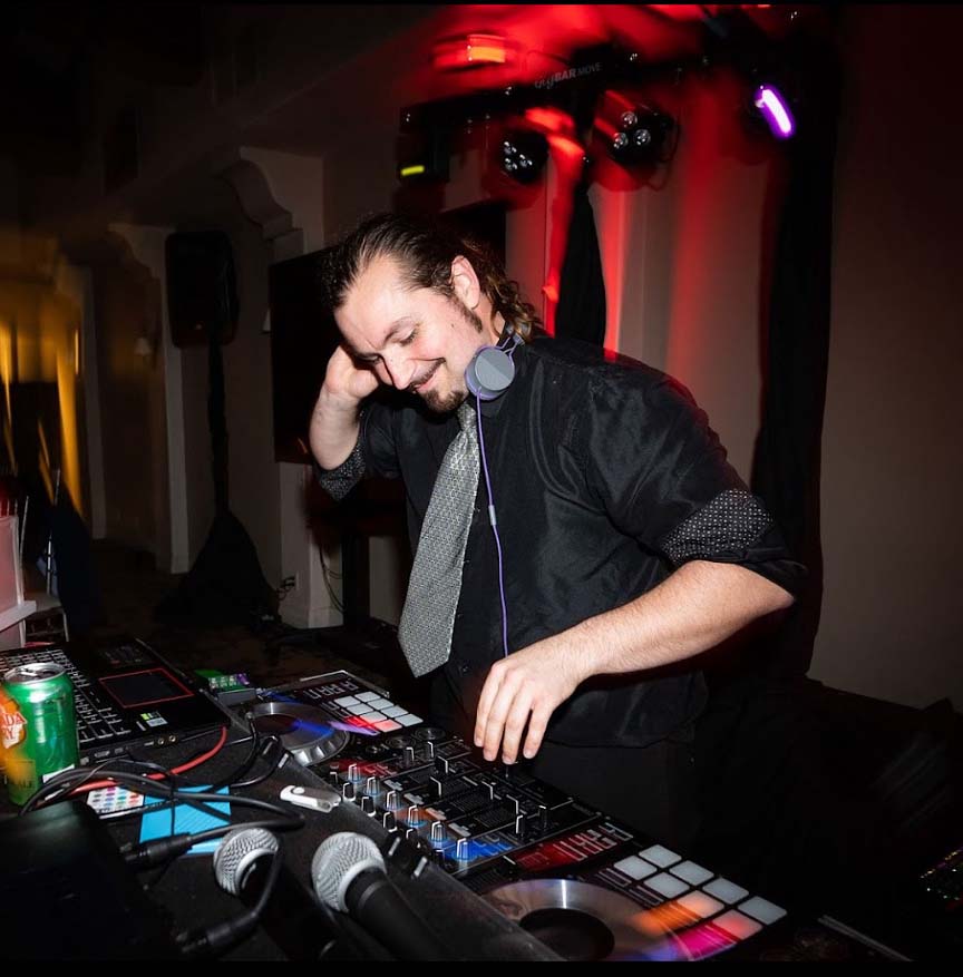 DJS